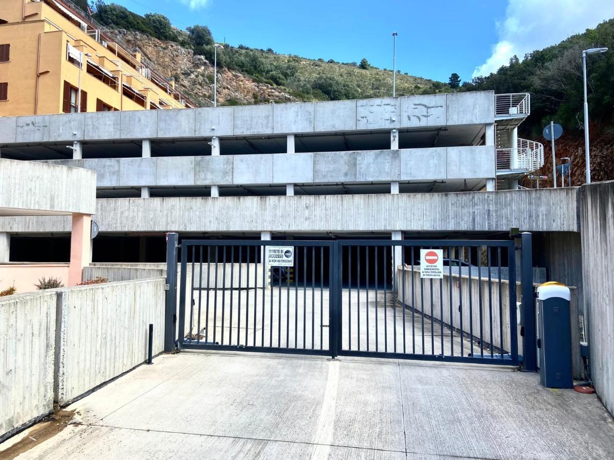 Апартаменты Calipso House - Posto Auto Gratuito Порто Санто Стефано Экстерьер фото